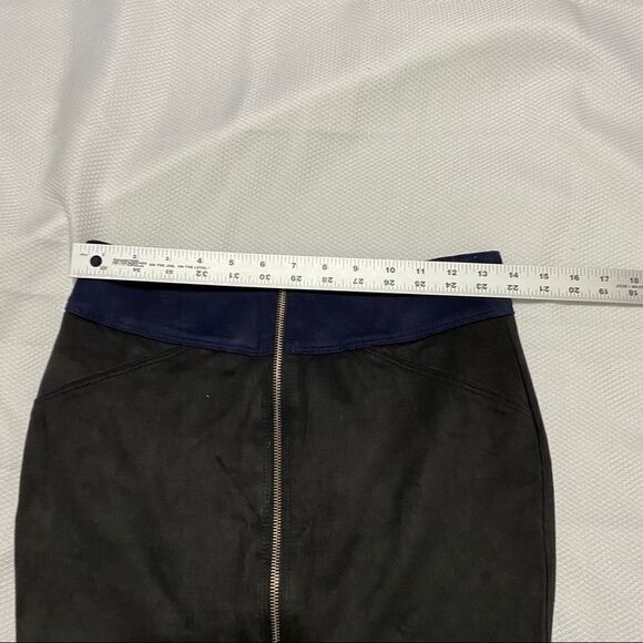 Zara Charcoal Gray‎ & Blue Faux Suede Mini Skirt - Picture 6 of 8